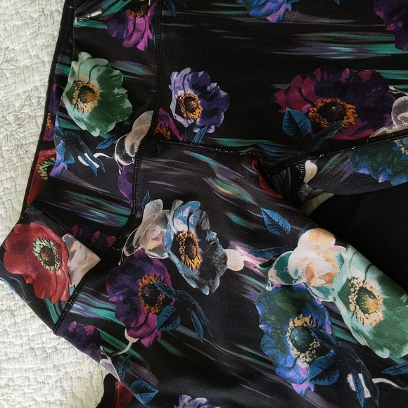 EUC Calia set Top M bottom S - Picture 2 of 8